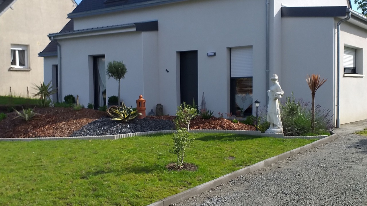 Photo of Outdoor in Saint-Broladre