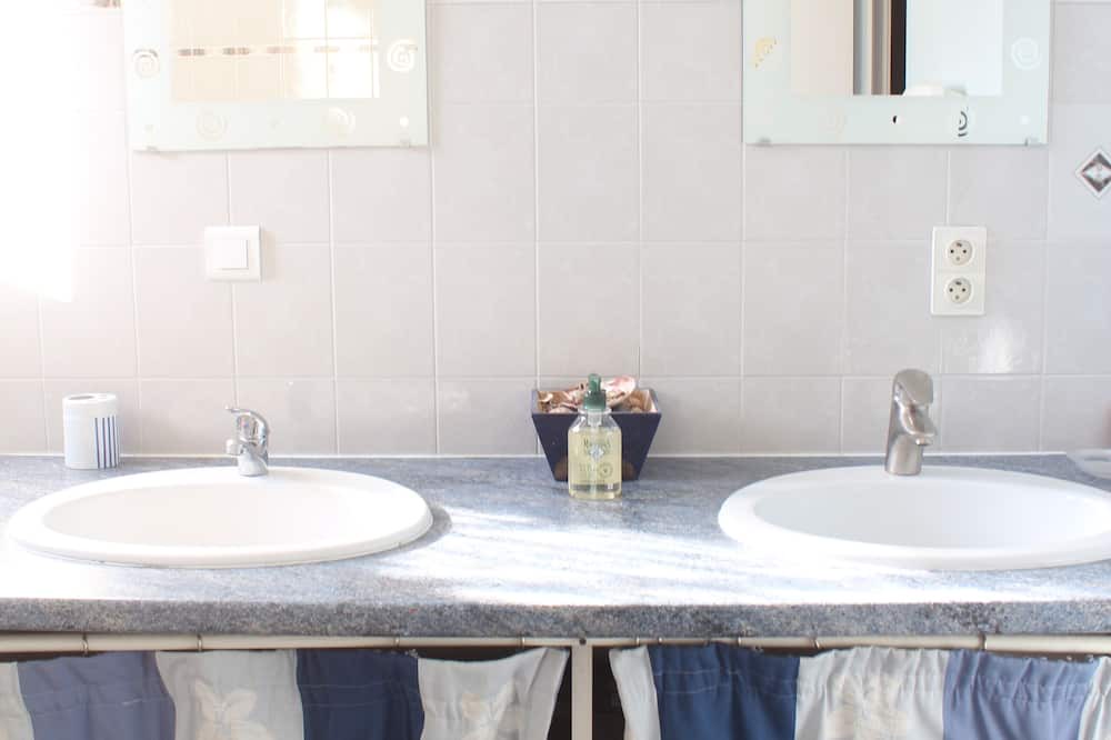 Photo of Others in Tremeur