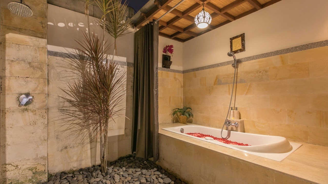 Photo of Bathroom in Lodtunduh