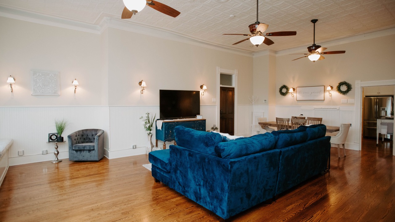 Photo of Livingroom in Purcell