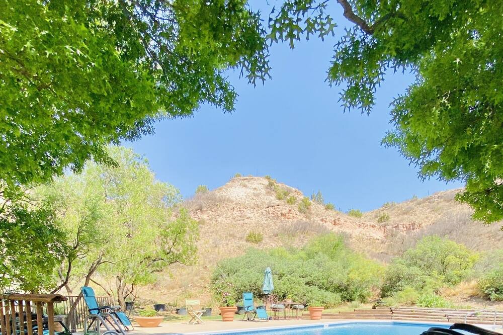 Photo of Outdoor in Slaton