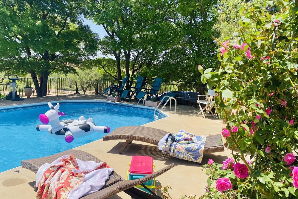 Photo of Outdoor in Slaton