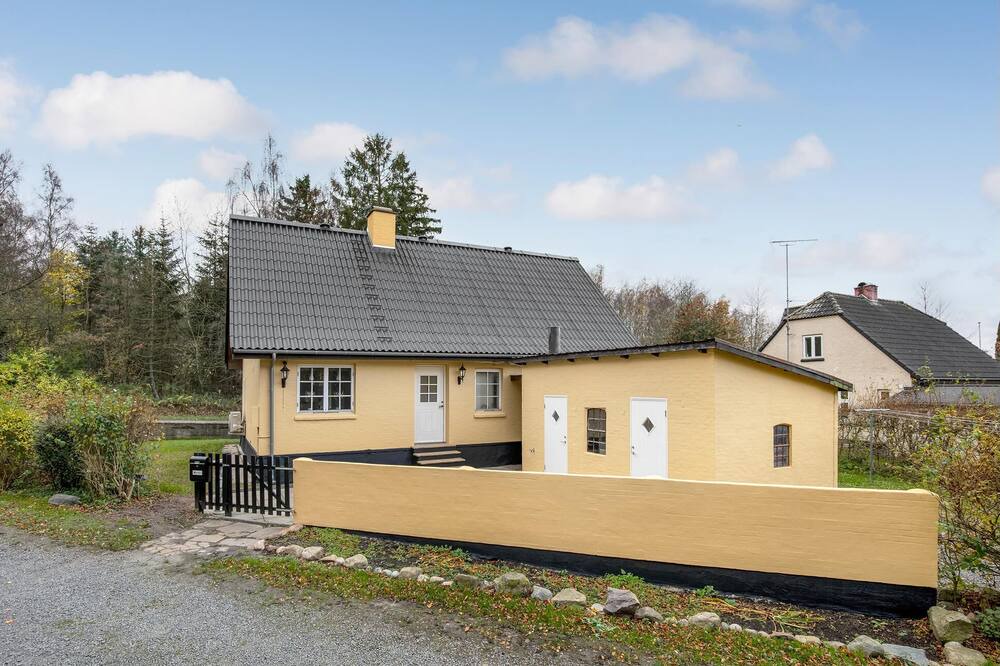 Photo of Outdoor in Ronne