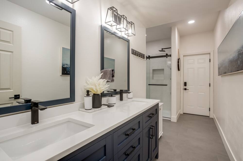 Photo of Bathroom in Discovery Bay