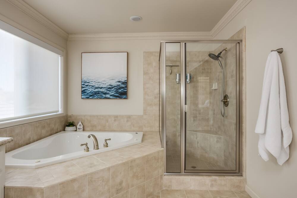 Photo of Bathroom in Discovery Bay