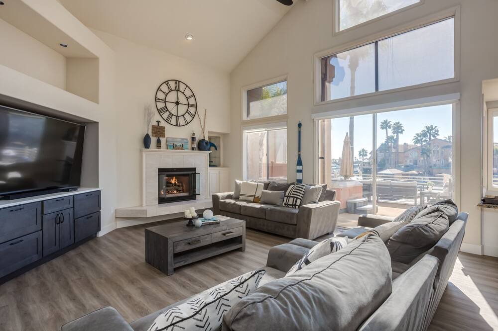 Photo of Livingroom in Discovery Bay