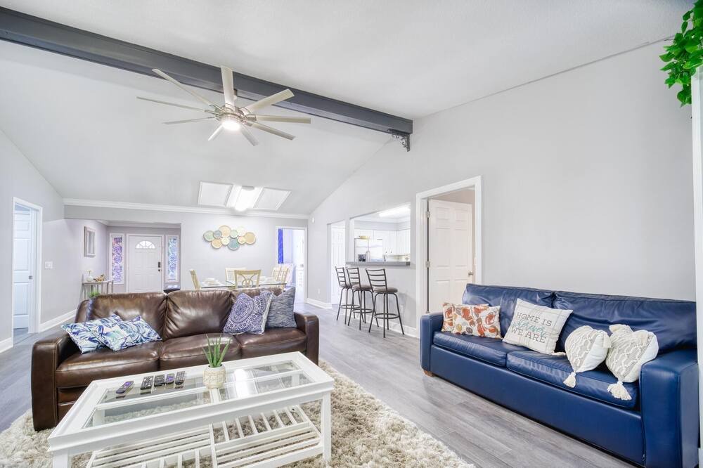 Photo of Livingroom in Del Rio