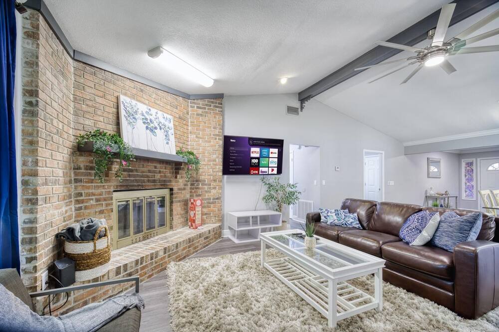 Photo of Livingroom in Del Rio