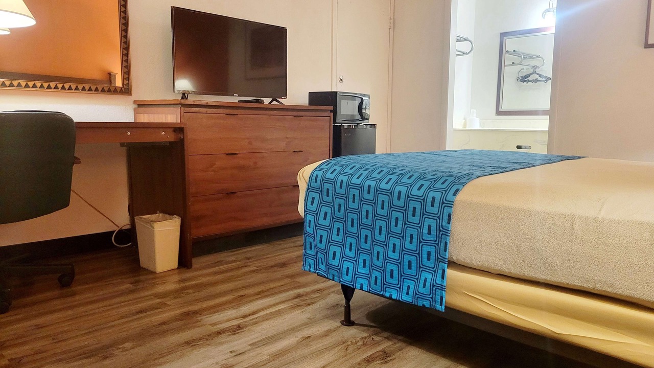 Photo of Bedroom in Hannibal