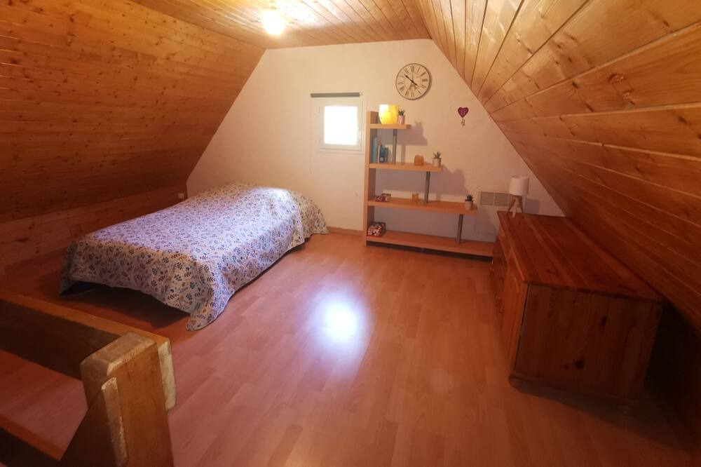 Photo of Bedroom in Vic-sur-Cere