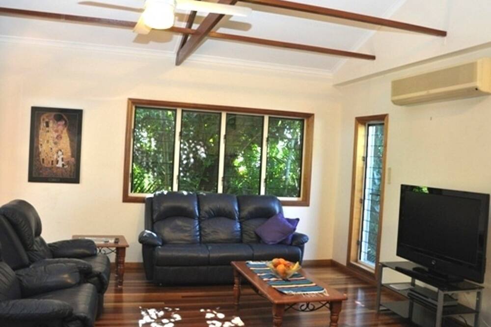 Photo of Livingroom in Arcadia