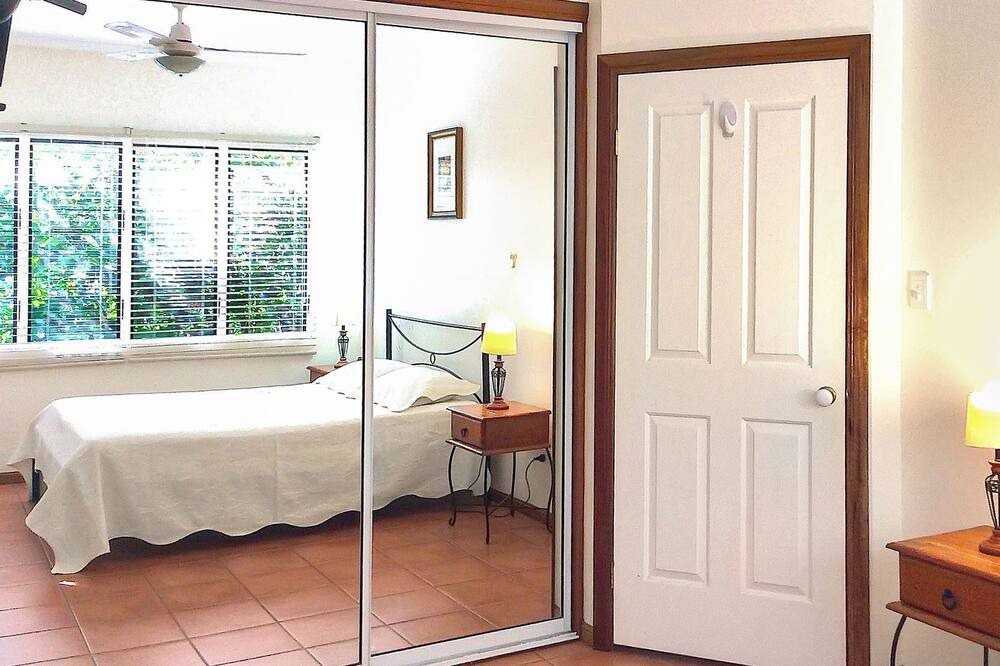 Photo of Bedroom in Arcadia