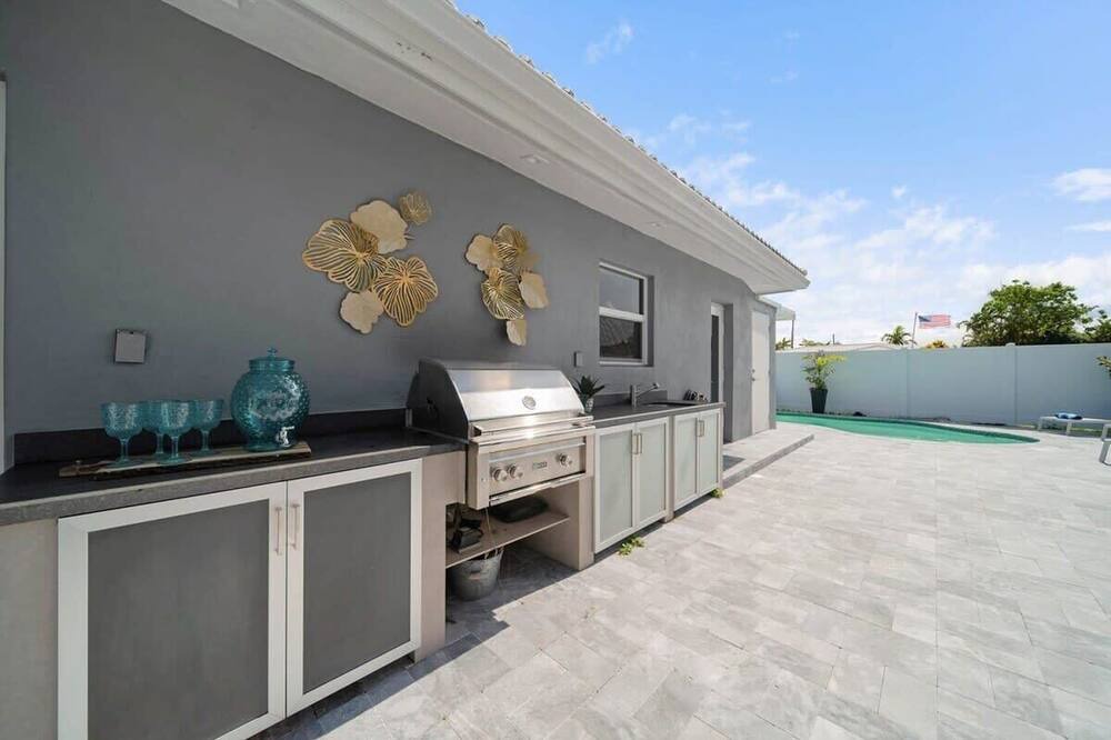 Photo of Outdoor in Coral Heights
