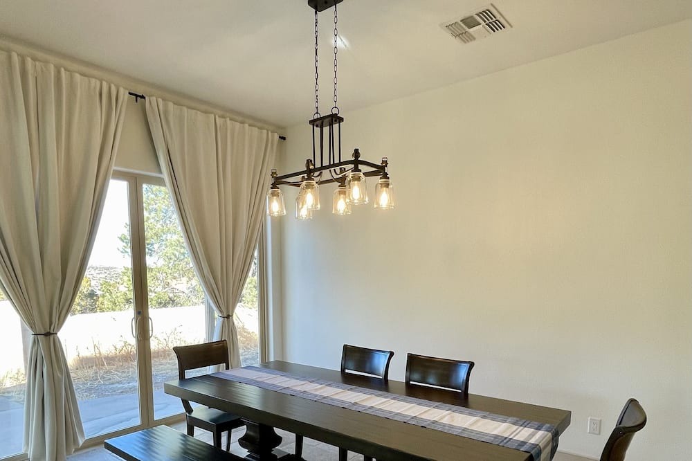 Photo of Bedroom in Placitas