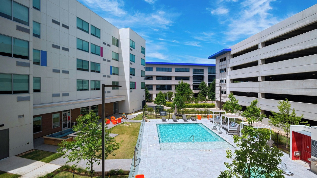 Photo of Outdoor in East Oak Hill