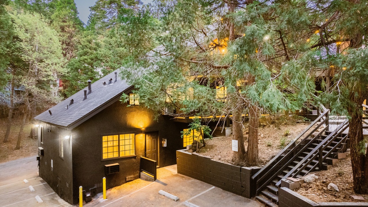 Photo of Outdoor in Lake Arrowhead