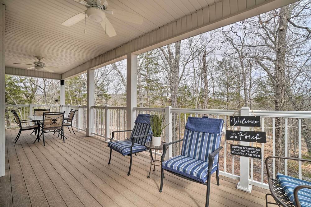 Photo of Patio Balcony in Branson