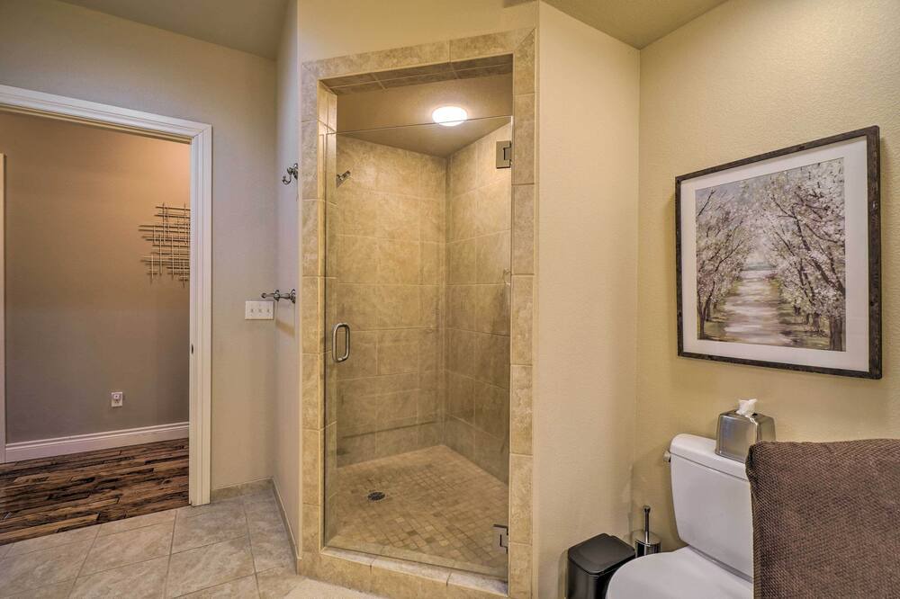 Photo of Bathroom in Branson