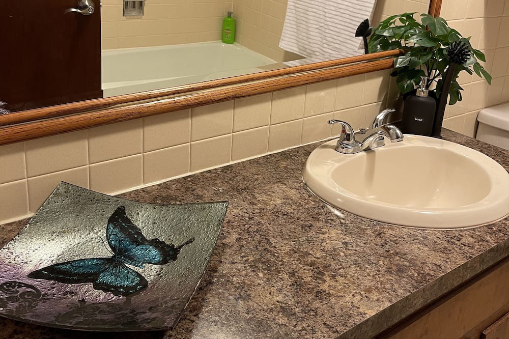 Photo of Bathroom in Cameron