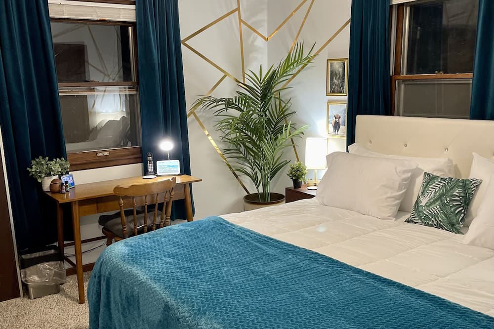 Photo of Bedroom in Cameron