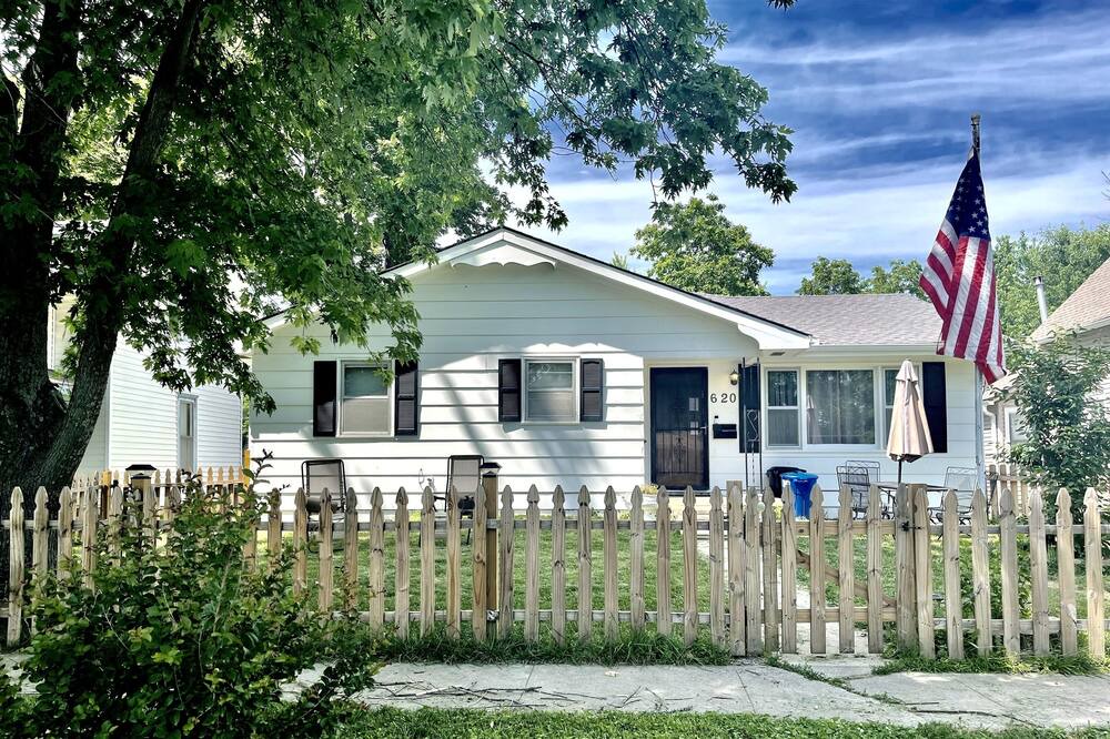 Photo of Outdoor in Cameron