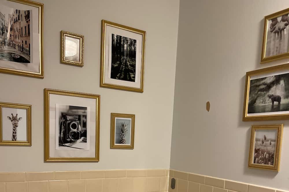 Photo of Bathroom in Cameron