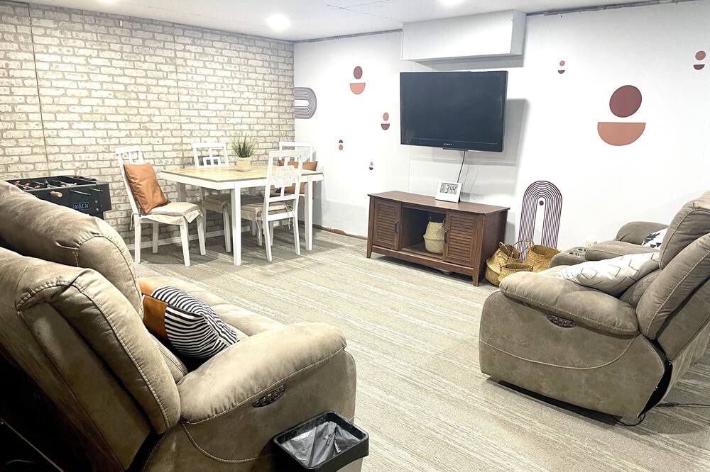 Photo of Livingroom in Cameron