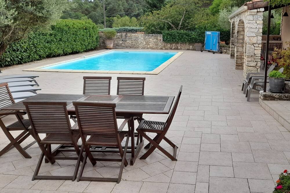 Photo of Outdoor in Salavas