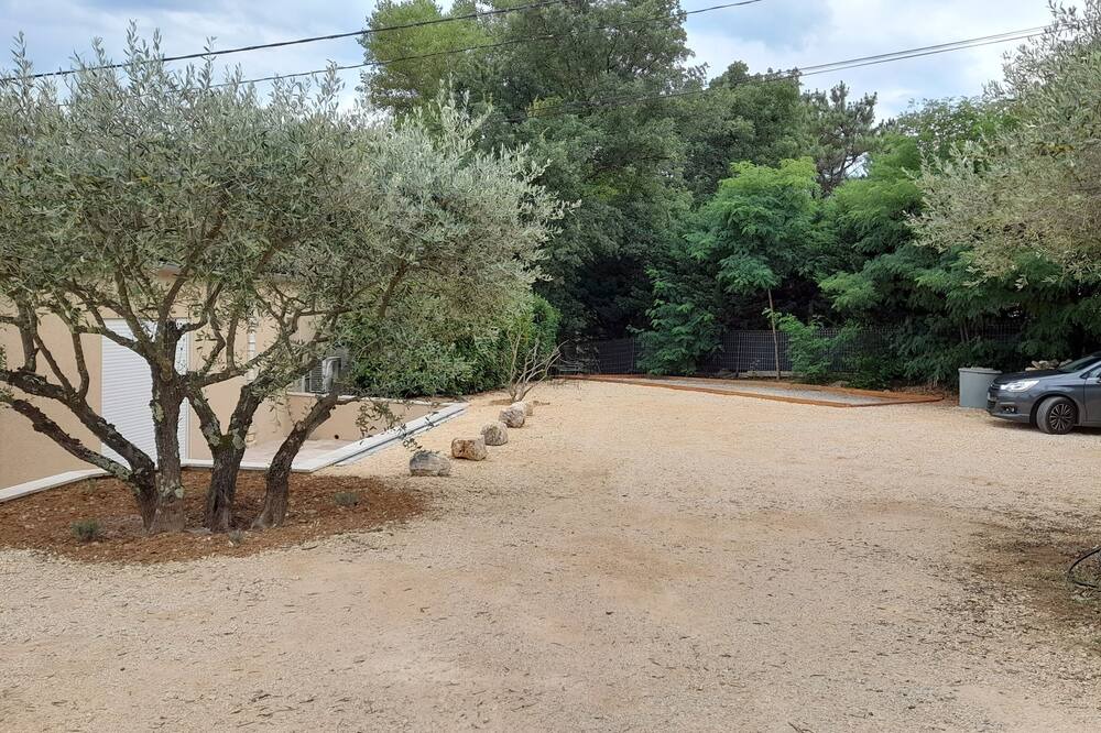 Photo of Outdoor in Salavas