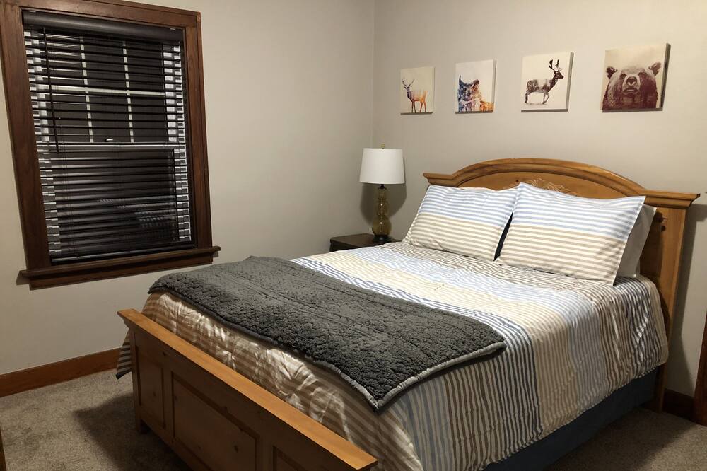 Photo of Bedroom in Kohler