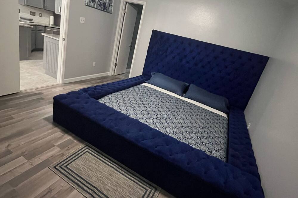 Photo of Bedroom in Atascocita