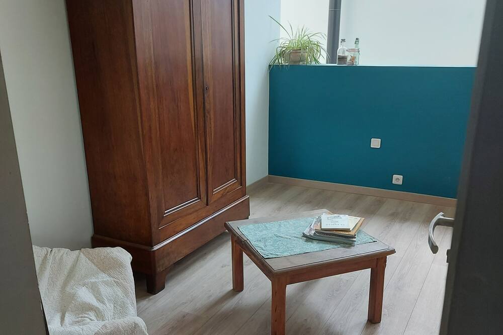 Photo of Bedroom in Roquefort-des-Corbieres
