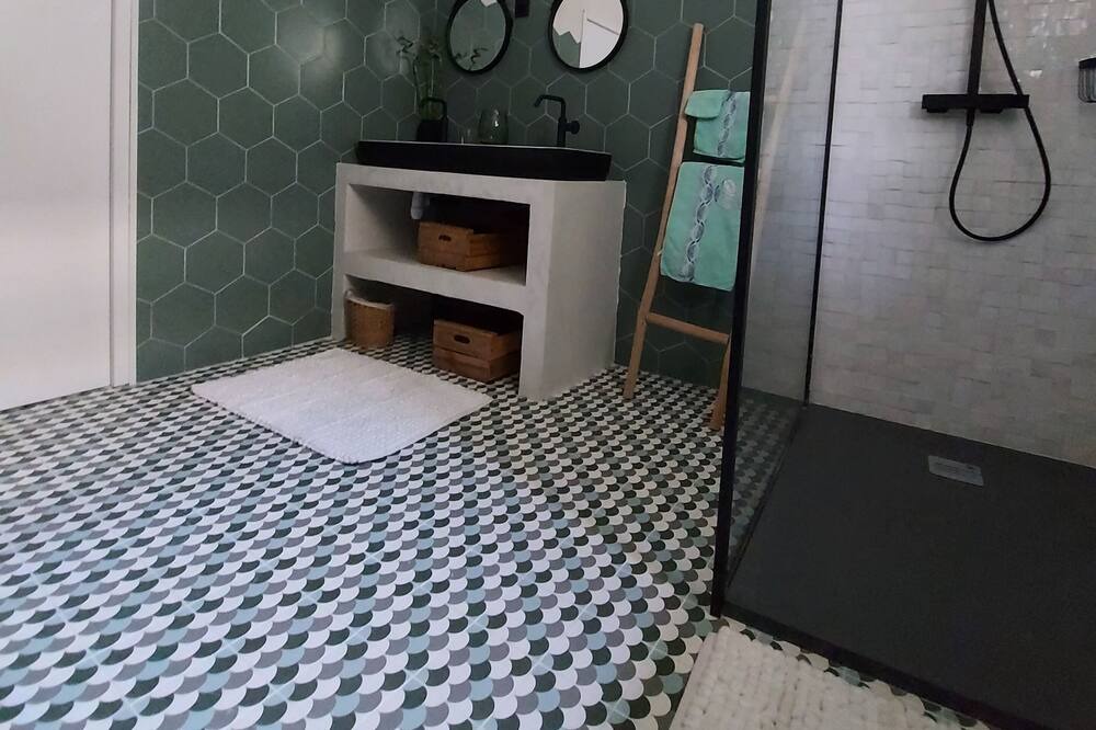 Photo of Bedroom in Roquefort-des-Corbieres
