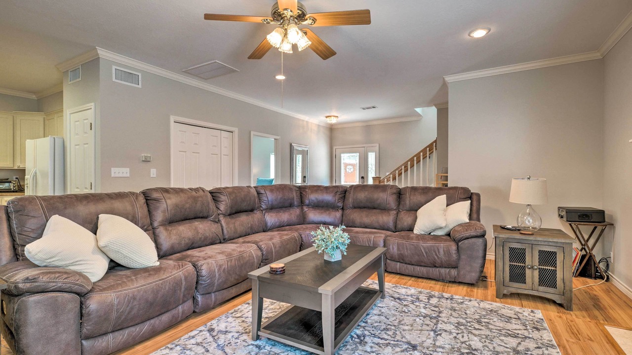 Photo of Livingroom in Cape Royale