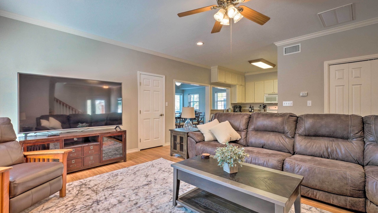 Photo of Livingroom in Cape Royale