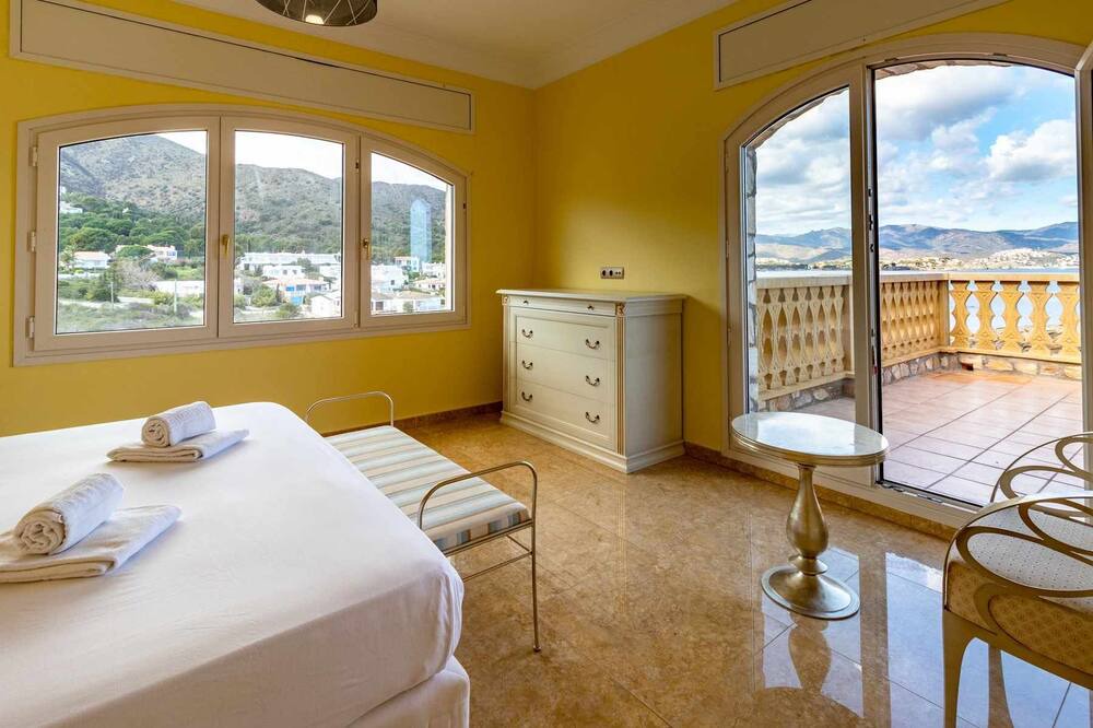 Photo of Bedroom in Port de la Selva