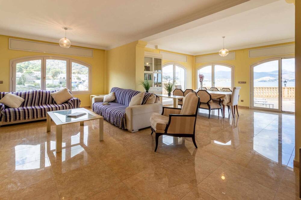 Photo of Livingroom in Port de la Selva