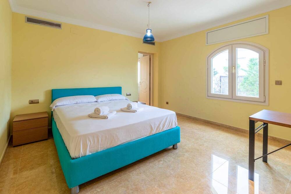 Photo of Bedroom in Port de la Selva