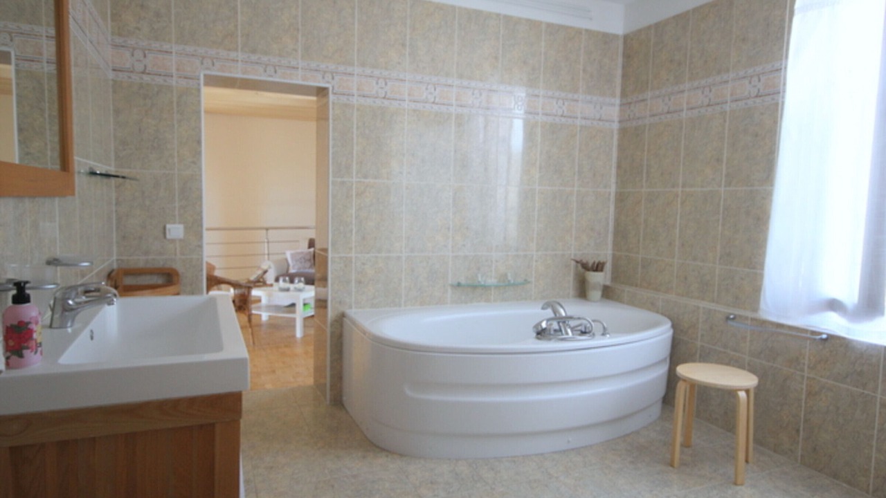 Photo of Bathroom in Vigny