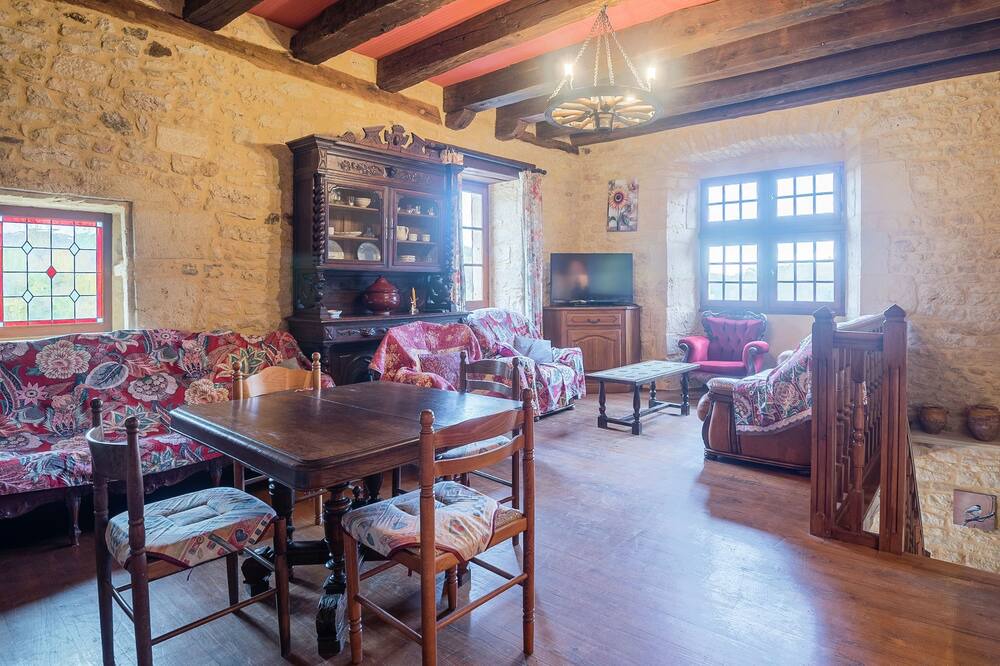 Photo of Livingroom in Prats-du-Perigord