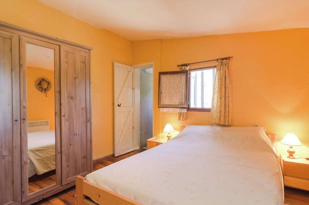 Photo of Bedroom in Salazac