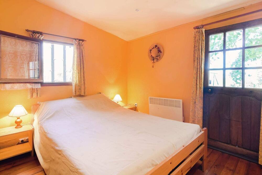 Photo of Bedroom in Salazac