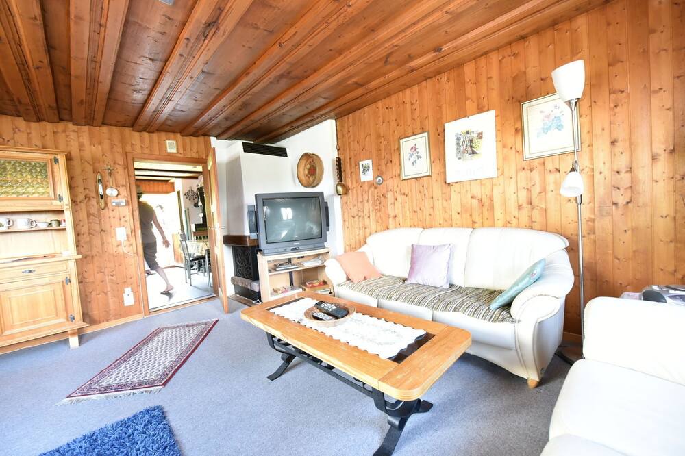 Photo of Livingroom in Tavanasa
