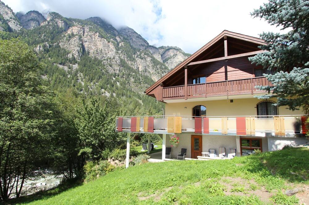 Photo of Outdoor in St. Niklaus