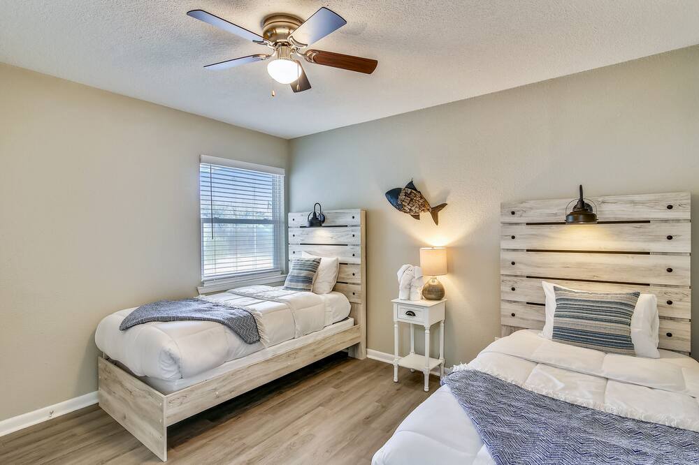 Photo of Bedroom in Galveston