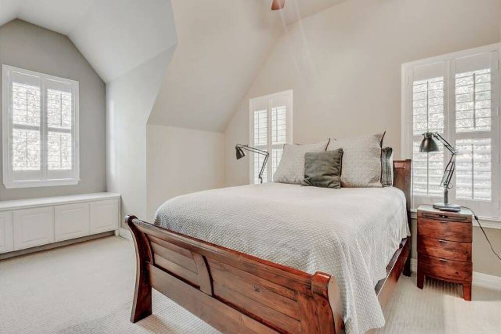Photo of Bedroom in Volente
