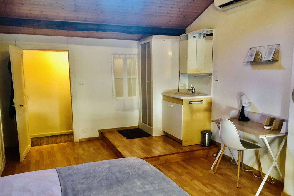 Photo of Bedroom in Molieres