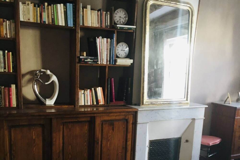 Photo of Bedroom in Molieres