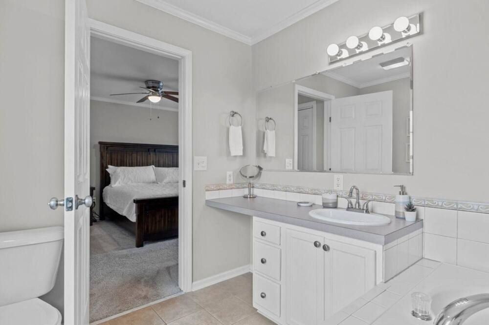 Photo of Bathroom in Emerald Isle