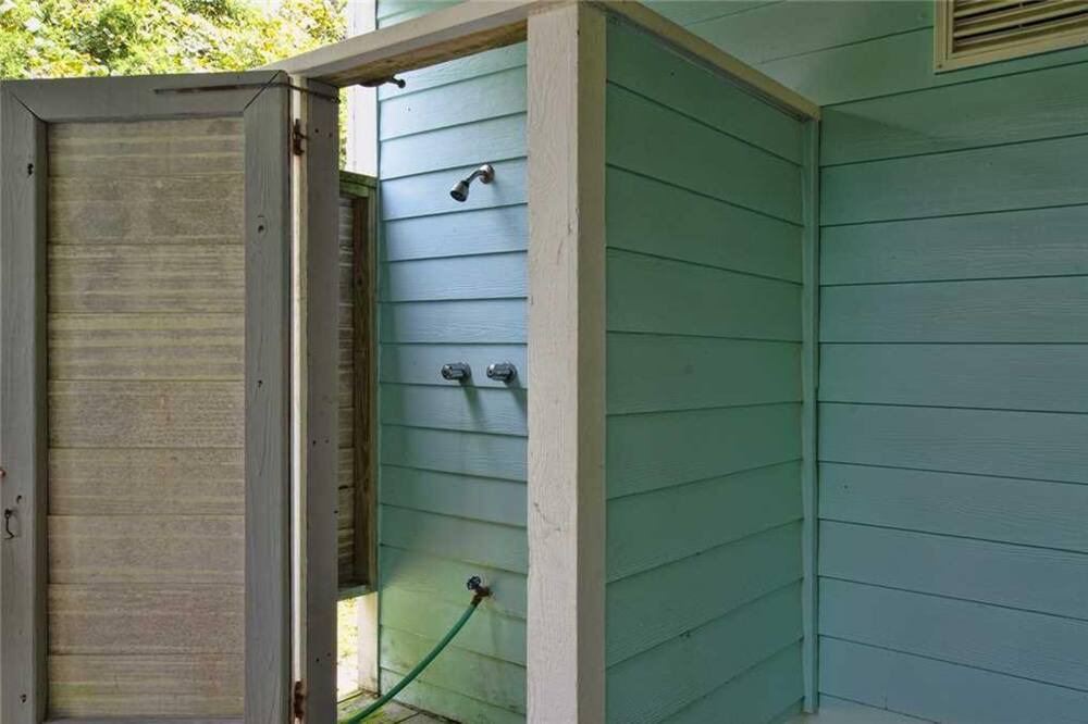 Photo of Bathroom in Emerald Isle